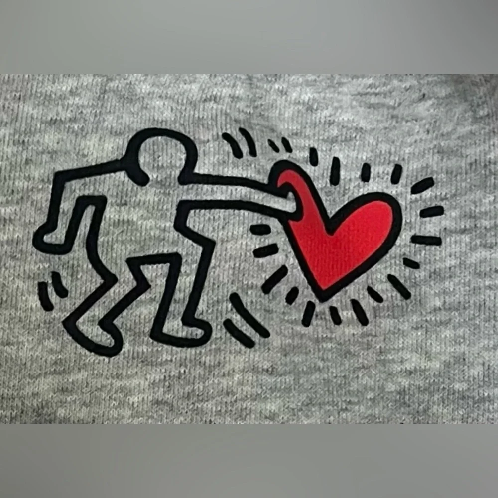 GAP x Keith Haring extra long Sweatshirt w/Heart Graphic and side zips Size 8 M